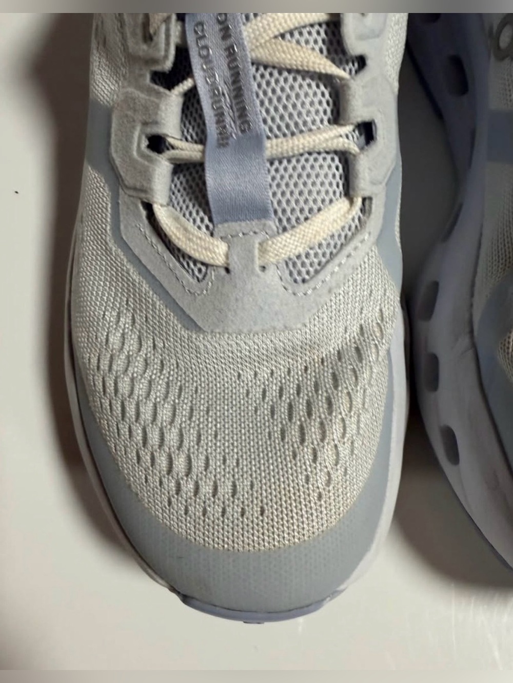 On Cloudrunner 3 Road Running woman’s size 9 - Picture 6 of 16
